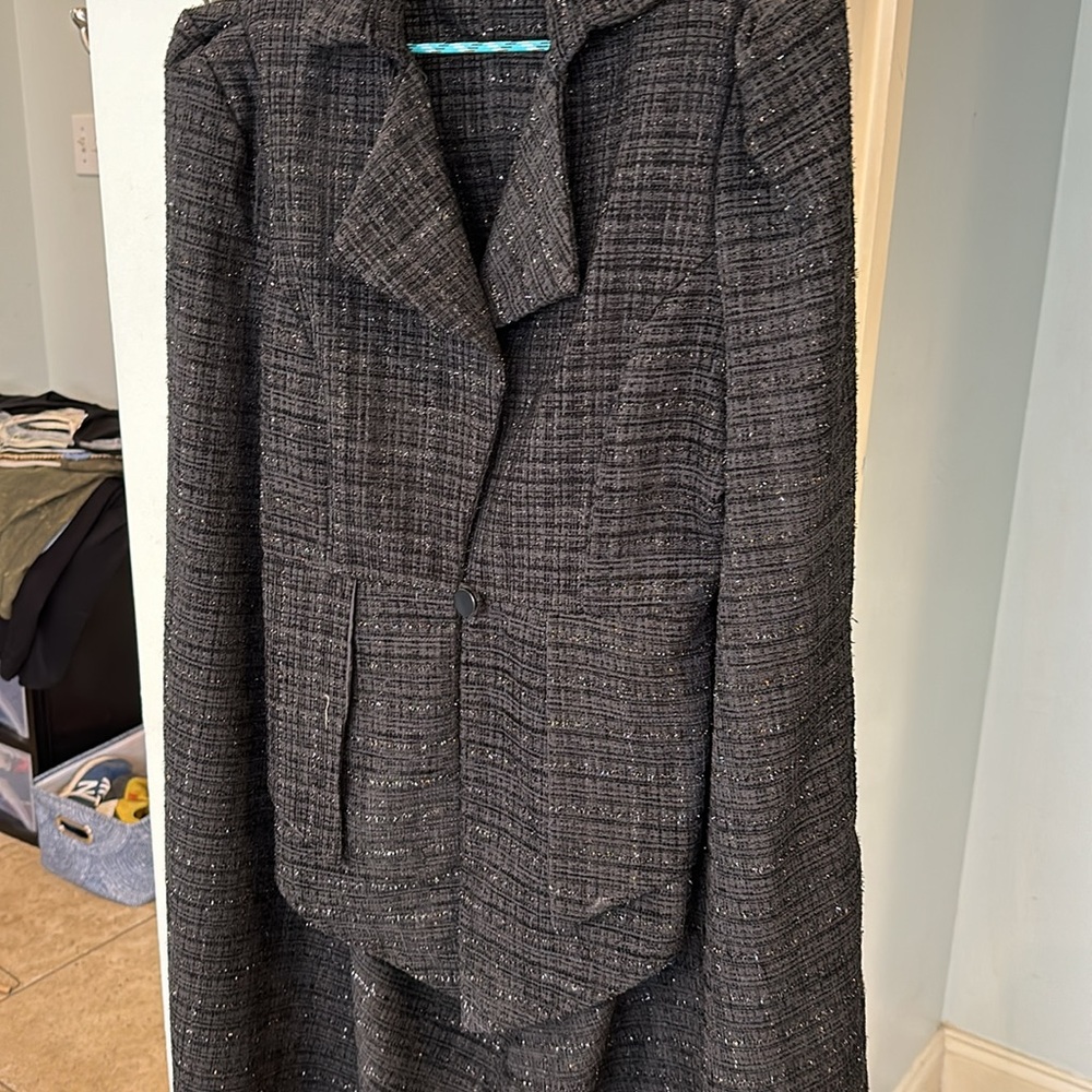 Very Unique Black Cape Jacket - image 2